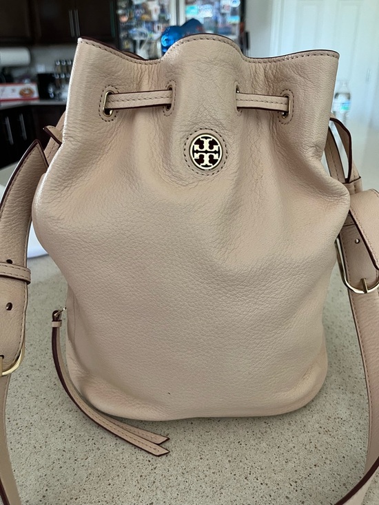 Tory Burch Soft Leather Drawstring Crossbody Bucket Bag main image 11